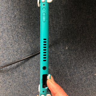 任天堂Switch ターコイズ　5月8日に来たばかりの画像