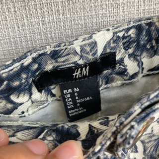 H&Mショートパンツ　柄の画像