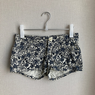 H&Mショートパンツ　柄