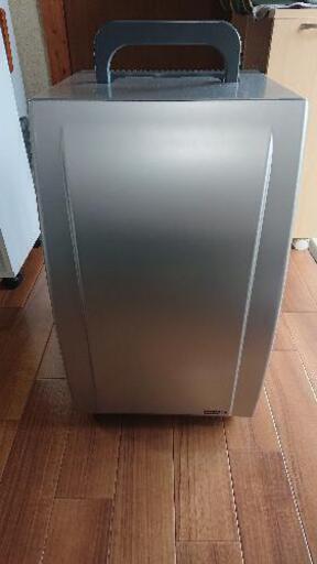 ポータブル保冷庫(製氷機能付き)