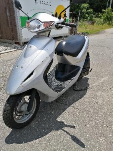 お話中　原付バイク　ホンダ　スマートDio 普通に走行します。異音（少しカラカラ）有るため格安