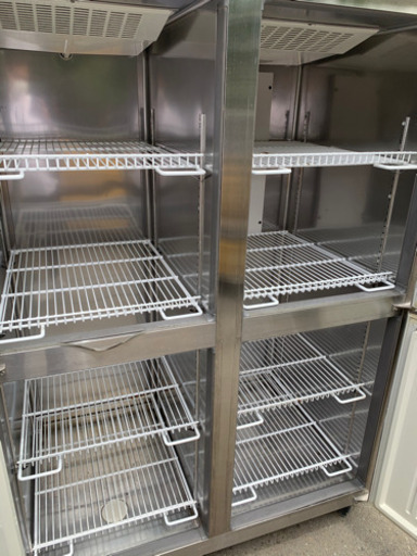 ☆中古品　フクシマ業務用縦型冷凍冷蔵庫　URD-42PMTA1 3相200V 2009年☆