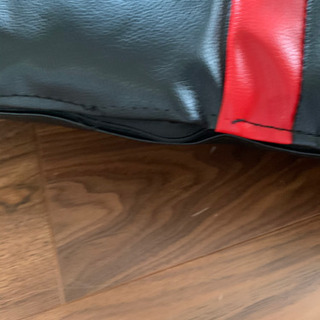 皮 クッションの画像