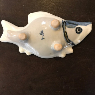 魚のお皿　5枚組　白紺　足つき　差し上げます！の画像