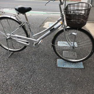 シルバー色