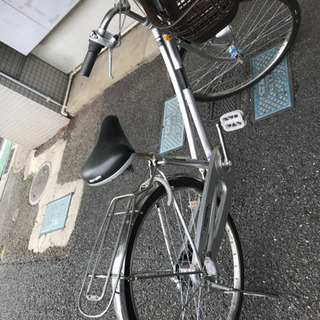 シルバー色
