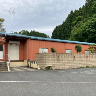 軽作業募集。糸を巻き取る機械を作動させる作業です。の画像