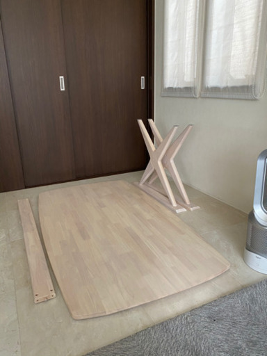 ニトリ:リビングダイニングテーブル