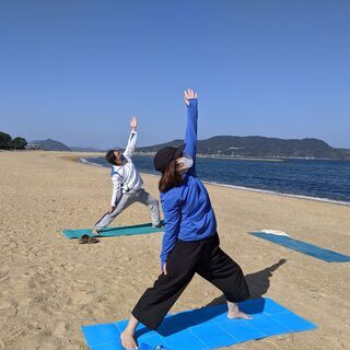 Mindful Beach Yoga in English・英語...