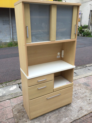 ■配達可■ニトリ キッチンボード RIPE-90KBS-NA  食器棚 電源内蔵 幅90奥行き43高さ181