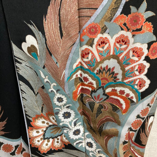 5MKO399 着物 黒留袖 家紋 5つ 刺繍 花柄