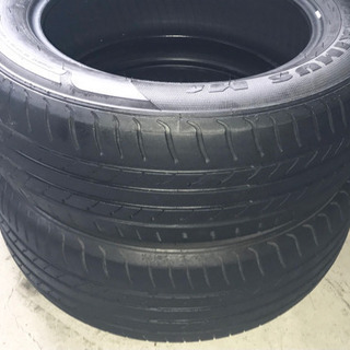【値下げしました】中古タイヤ2本 215/60R17の画像