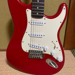 ギター フェンダー 長いこと倉庫に仕舞い込まれていましたの画像