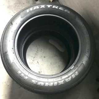 ☆値下げしました☆215/60R17 中古タイヤ2本セットの画像