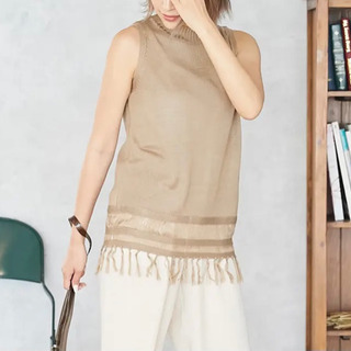 新品未使用　Silky　ノースリーブサマーニット　ベージュ
