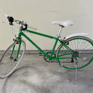 自転車　クロスバイク　グリーン