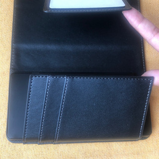 最終値下げ モバイルバッテリー付 スマホケースの画像