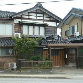 小立野3丁目　築年数経ってますが広い貸家　美大生のアトリエ兼住居...