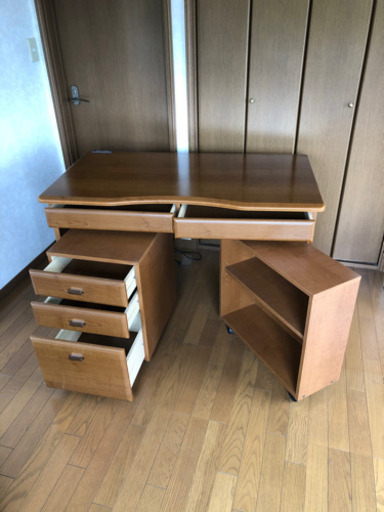 ワークデスクと回転椅子【引き取り限定】
