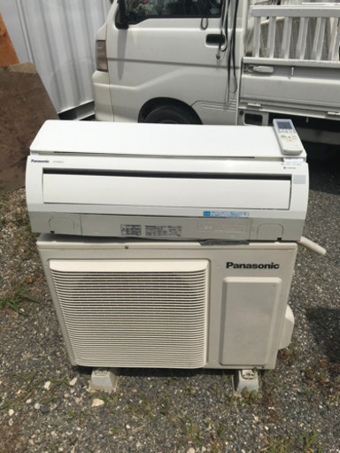 処分価格大幅値引き⭐︎【名古屋市近郊配送可能】パナソニック　5.6kwルームエアコン　CS-EX562C2-W 2012年製