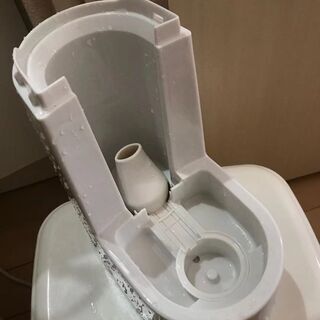 アイリスオーヤマ　加熱式加湿器　400円の画像