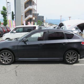 自社で分割で車が買えます。スバル　インプレッサ2.0ｉ-Sリミテッドの画像