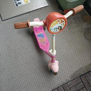 ディズニープリンセス キックボードの画像