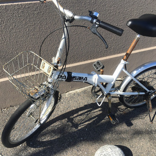 自転車　後輪パンクしています