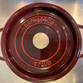 Staub ストウブのピコ ココット ラウンド グレナディンレッ...