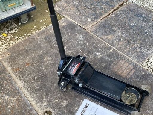 【好評につき残り3日】ガレージジャッキ　3TON　最大激安価格