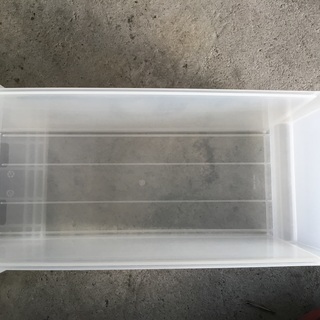 プラスチック引き出しの画像