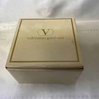 きまりました　未使用 バレンチノ ガラバーニ VALENTINO GARAVANI　華柄  コーヒーカップ ソーサー の画像
