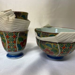 決まりました　未使用　有田焼　陶器　４個セット　湯飲み　茶碗　