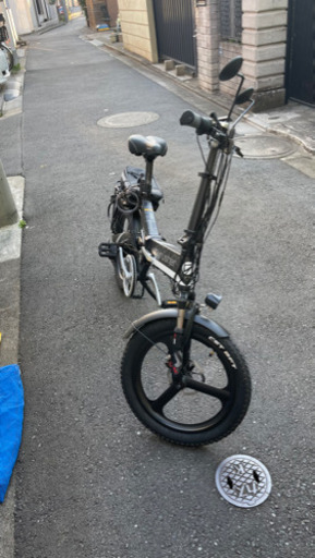 Cyrusher XF590 20インチ 白