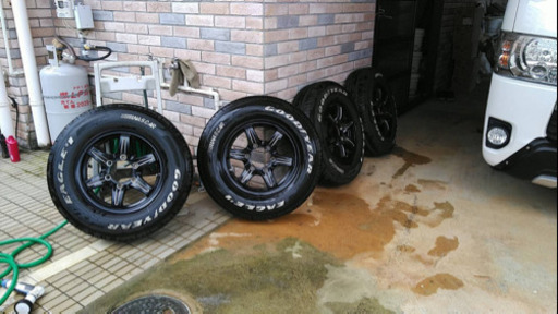 トヨタ　ハイエース200系用タイヤホイール4本セット