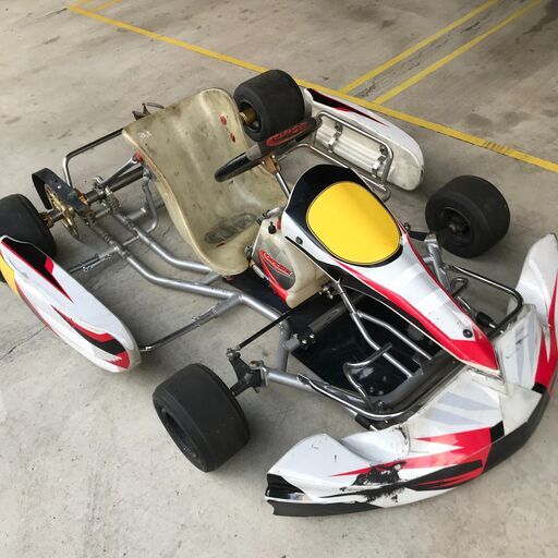 試乗無料 コルゼ フレーム カウル OTK M4 レーシングカート [ CIK/FIA 20/CH/08 ] CORSE KARIT SKM イントレピッド ブレーキオーバーホール完了