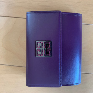 【値下げ】GIVENCHY（ジバンシイ、ジバンシー）財布の画像