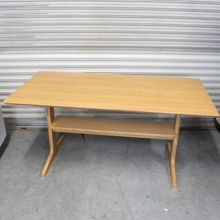 T079) ☆美品☆ 無印良品 リビングでもダイニングでもつかえるテーブル オーク材 幅130cm MUJI 人気シリーズ インテリア 家具 テーブル