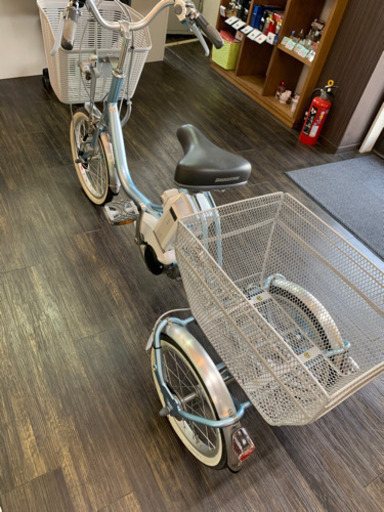 BRIDGESTONE  電動アシスト自転車 AW114 【充電器 バッテリー 鍵1つずつ有】 ブリヂストン 中古