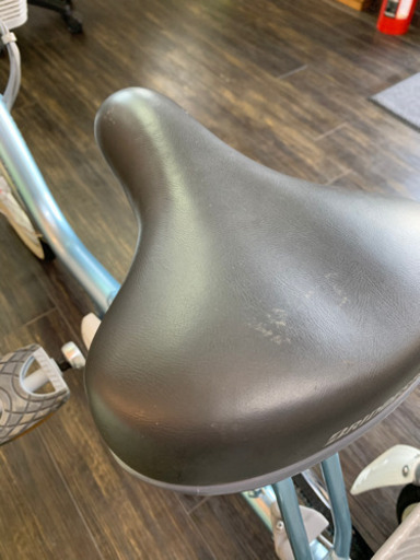 BRIDGESTONE 電動アシスト自転車 AW114 【充電器 バッテリー 鍵1つずつ