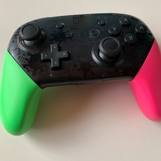 任天堂スイッチ　プロコン　スプラ色
