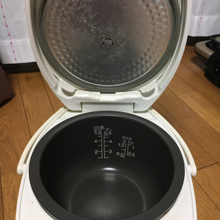 炊飯器の画像