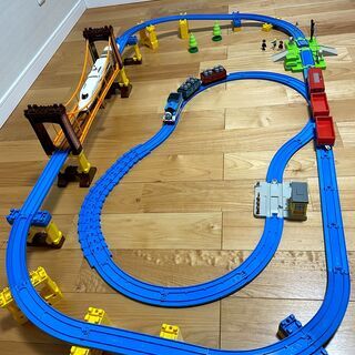 プラレール　きかんしゃトーマス　ぐらぐらつり橋セット❗️