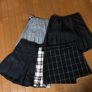 あげます。ミニプリーツスカート4枚　中古