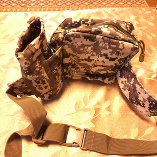新品 ウエストポーチ カモフラージュカラーです。の画像