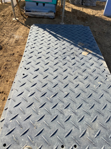 プラ敷板　中古　7枚ありますます