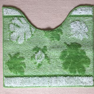 トイレフタカバー、足元マットの画像