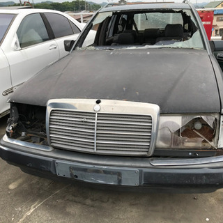 ベンツ　E300TE 部品取り
