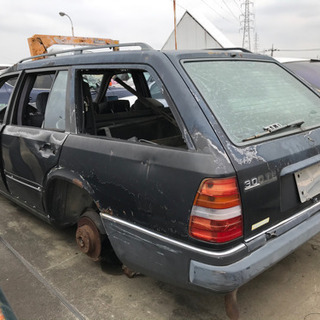 ベンツ　E300TE 部品取りの画像