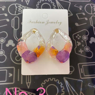 ハンドメイド★ピアスの画像